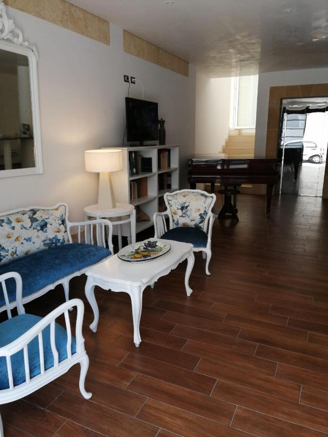 Felicity Residence กัลลีโปลี ภายนอก รูปภาพ