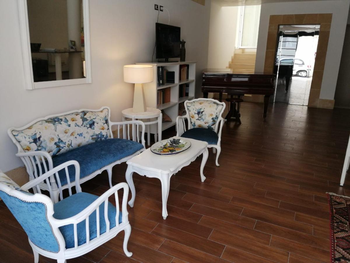 Felicity Residence กัลลีโปลี ภายนอก รูปภาพ